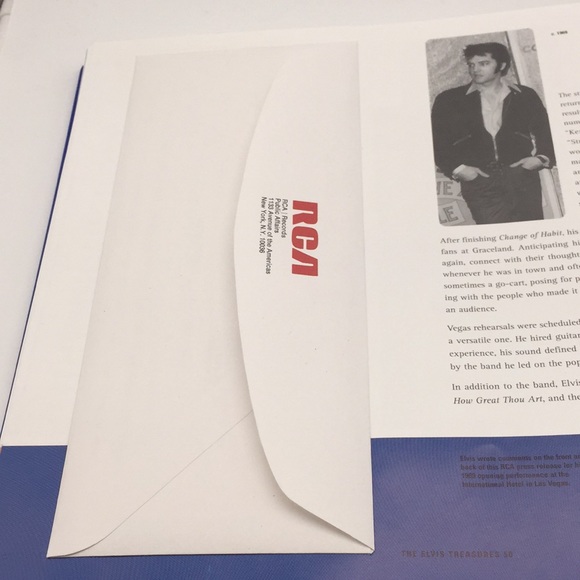 Elvis Treasures by Robert Gordon First Edition Hardcover with Sleeve - Picture 14 of 16